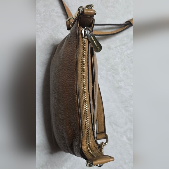 Michael Kors Crossbody Purse Tan Gold Hardware MK Shoulder Bag Adjustable Strap - Picture 4 of 16
